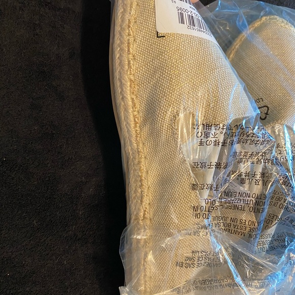 Cloth Slip-on - Picture 3 of 3